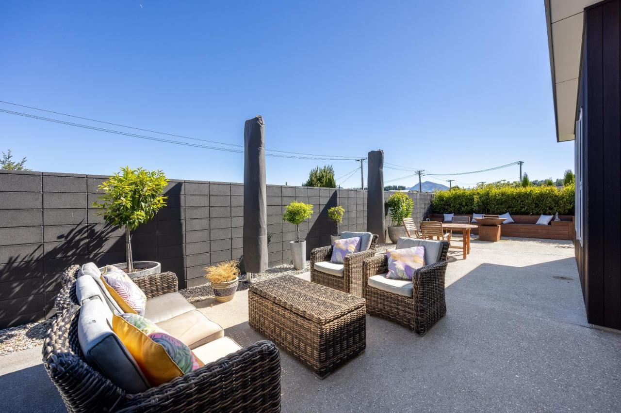 Prime Location On Warren St - 3 Bedroom Town House Ванака Экстерьер фото